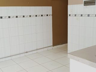 Foto 6 de Venta de Local comercial en Av Canada