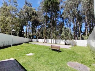 Foto 3 de Vendo casa esquinera en Capelo Valle de los Chillos