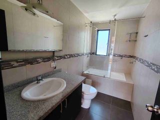Foto 10 de Vendo casa esquinera en Capelo Valle de los Chillos