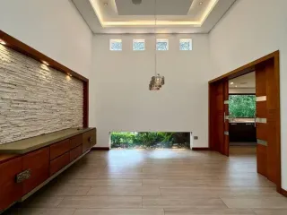 Foto 6 de CASA DE 4 HABITACIONES CON JARDIN -EN RENTA- TUMBACO 520M2