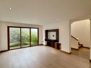 Foto 9 de CASA DE 4 HABITACIONES CON JARDIN -EN RENTA- TUMBACO 520M2