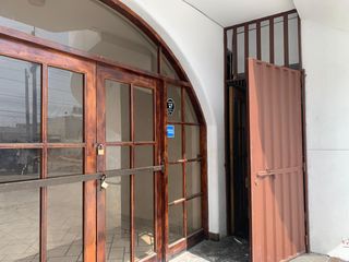 Foto 3 de Local Comercial de 145 m² en Av Principal de San Bartolo