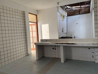 Foto 5 de Local Comercial de 145 m² en Av Principal de San Bartolo