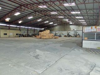 Foto 1 de Alquiler Bodegas en Juan Tanca Marengo, Cerca a La Via a Daule