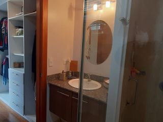 Foto 11 de En venta en La Carolina, cerca Quicentro, República del Salvador,  bonito y confortable departamento con balcón