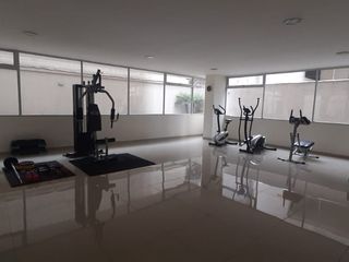 Foto 14 de En venta en La Carolina, cerca Quicentro, República del Salvador,  bonito y confortable departamento con balcón