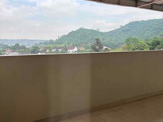 Foto 5 de Departamento Penthouse de 3 Dormitorios + Cuarto de servicio en Ciudadela Privada Los Senderos (Ceibos)
