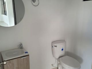 Foto 29 de Excelente bodega para renta ubicada en Madrid de 1.684 M2