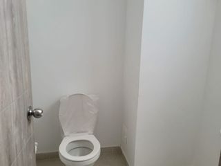 Foto 30 de Excelente bodega para renta ubicada en Madrid de 1.684 M2