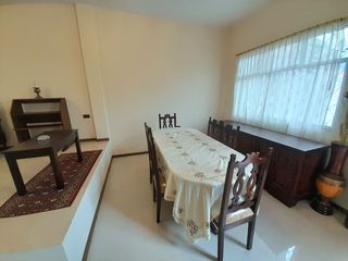 Foto 7 de EN VENTA, EN LA CIUDAD DE LOJA, DETRAS DEL SUPERMAXI, CASA CON PROYECCIÓN COMERCIAL DE 3 HABITACIONES