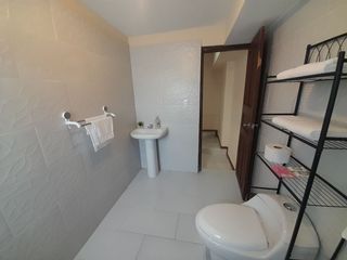 Foto 18 de EN VENTA, EN LA CIUDAD DE LOJA, DETRAS DEL SUPERMAXI, CASA CON PROYECCIÓN COMERCIAL DE 3 HABITACIONES