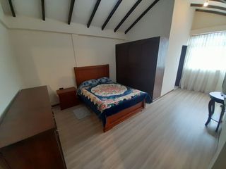Foto 25 de EN VENTA, EN LA CIUDAD DE LOJA, DETRAS DEL SUPERMAXI, CASA CON PROYECCIÓN COMERCIAL DE 3 HABITACIONES