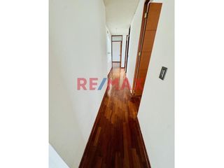 Foto 3 de En Venta: Exclusivo Dpto. 4To Piso En Urb. Matellini