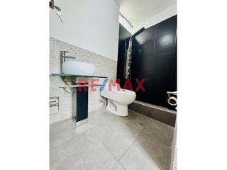 Foto 4 de En Venta: Exclusivo Dpto. 4To Piso En Urb. Matellini