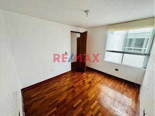 Foto 6 de En Venta: Exclusivo Dpto. 4To Piso En Urb. Matellini