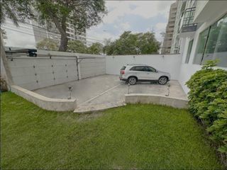 Foto 16 de ✨ ¡Descubra el departamento de sus sueños en San Isidro! ✨ 4 dorm/7baños/10estacio.