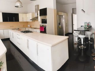 Foto 7 de ✨ ¡Descubra el departamento de sus sueños en San Isidro! ✨ 4 dorm/7baños/10estacio.