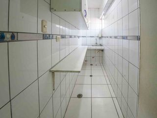 Foto 11 de !Oportunidad! Oficina En Venta 163 M2 En Edificio De Notaria Banda Frente Al Parque De La Exposición