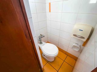 Foto 6 de !Oportunidad! Oficina En Venta 163 M2 En Edificio De Notaria Banda Frente Al Parque De La Exposición