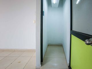 Foto 9 de !Oportunidad! Oficina En Venta 163 M2 En Edificio De Notaria Banda Frente Al Parque De La Exposición