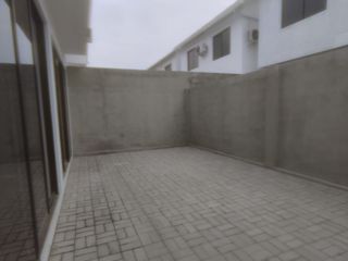 Foto 12 de Alquilo casa en Urbanizacion Ciudad del Valle