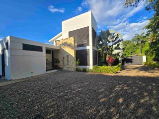 Foto 2 de VENDO ESPECTACULAR CASA DE DESCANSO EN ANAPOIMA CUNDINAMARCA  EN CONDOMINIO.