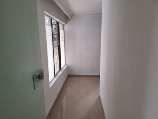Foto 2 de RENTO AMPLIO APARTAESTUDIO EN LAURELES