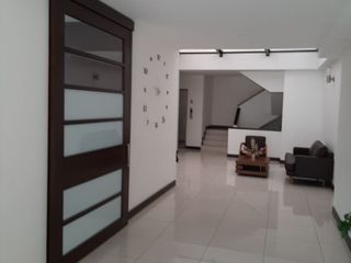 Foto 2 de ARRIENDO APARTAMENTO SANTA BARBARA OCCIDENTAL BOGOTA