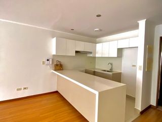 Foto 3 de ¡ALQUILO Departamento Moderno en LINCE!