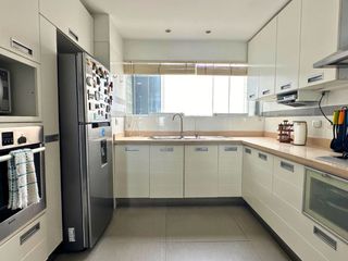 Foto 16 de Penthouse en venta en Malecon de Miraflores con Piscina Terraza