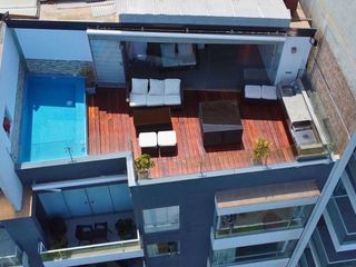 Foto 40 de Penthouse en venta en Malecon de Miraflores con Piscina Terraza