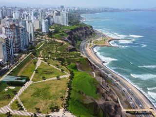 Foto 42 de Penthouse en venta en Malecon de Miraflores con Piscina Terraza