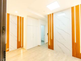 Foto 2 de Oficina en Arriendo – Sector Iñaquito – Edificio Moderno con Amenidades