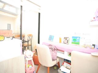 Foto 3 de CASA ESQUINERA MODERNA CON JARDÍN Y SEGURIDAD EN CONJUNTO PRIVADO