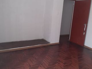 Foto 8 de 🏠 ALQUILER DE AMPLIO DEPARTAMENTO – 2DO PISO – LOS OLIVOS