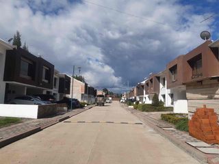 Foto 1 de casa en venta de 4 habitaciones en Molinopamba Ricaurte
