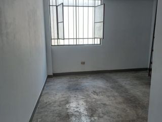 Foto 12 de SE ALQUILA OFICINA O ALMACEN AV BOLÍVAR 4TO PISO 170M2