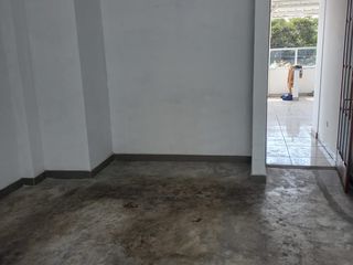 Foto 13 de SE ALQUILA OFICINA O ALMACEN AV BOLÍVAR 4TO PISO 170M2