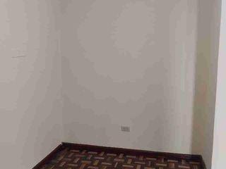 Foto 4 de Rento Departamento Espacioso con Chimenea y Parqueadero – Sector Av. del Maestro y Quitumbe – $340