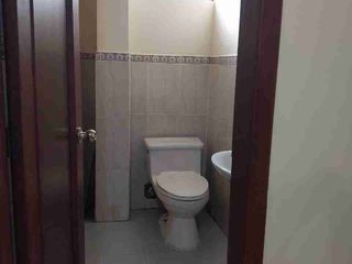 Foto 5 de Rento Departamento Espacioso con Chimenea y Parqueadero – Sector Av. del Maestro y Quitumbe – $340