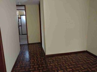 Foto 6 de Rento Departamento Espacioso con Chimenea y Parqueadero – Sector Av. del Maestro y Quitumbe – $340