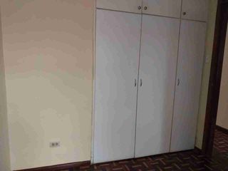 Foto 11 de Rento Departamento Espacioso con Chimenea y Parqueadero – Sector Av. del Maestro y Quitumbe – $340