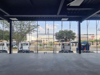 Foto 2 de LOCAL COMERCIAL ARRIENDO AREA 600 M2 AUTOPISTA CALI YUMBO