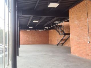 Foto 7 de LOCAL COMERCIAL ARRIENDO AREA 600 M2 AUTOPISTA CALI YUMBO