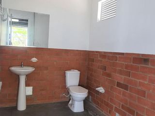 Foto 18 de LOCAL COMERCIAL ARRIENDO AREA 600 M2 AUTOPISTA CALI YUMBO