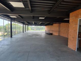 Foto 21 de LOCAL COMERCIAL ARRIENDO AREA 600 M2 AUTOPISTA CALI YUMBO