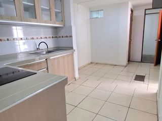 Foto 3 de SE ALQUILA CASA EN JR. DIANA SURCO, PARA VIVIENDA, DEPOSITO U OFICINA!!