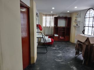 Foto 8 de ¡Vendo Casa en Esquina! Av. Grau (ex Buenos Aires) 94m2