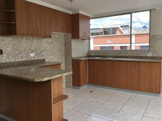 Foto 2 de Vendo $69.000 amplio Departamento en Carcelen cerca Hosp. San Francisco IESS