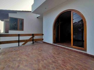 Foto 4 de Casa en alquiler a 5 minutos de Chaclacayo/URB LOS GIRASOLES.
